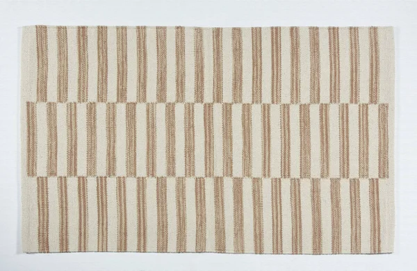 Yüksek çözünürlüklü modele ve renklere sahip orijinal el halıları ve halıları