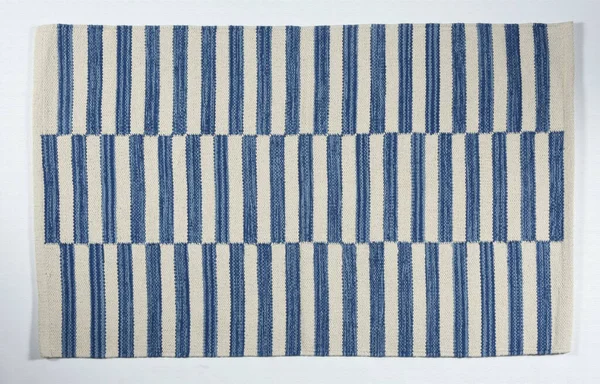 Yüksek çözünürlüklü modele ve renklere sahip orijinal el halıları ve halıları