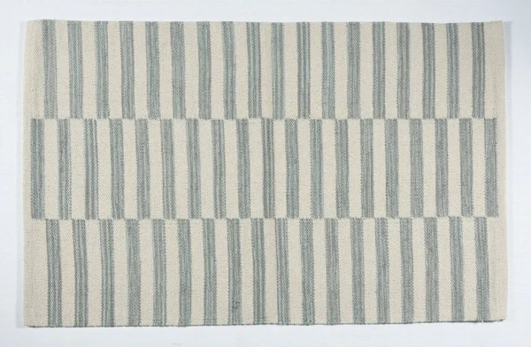 Yüksek çözünürlüklü modele ve renklere sahip orijinal el halıları ve halıları