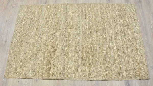 Yüksek çözünürlüklü modele ve renklere sahip orijinal el halıları ve halıları