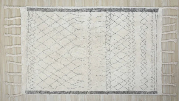 Yüksek çözünürlüklü modele ve renklere sahip orijinal el halıları ve halıları