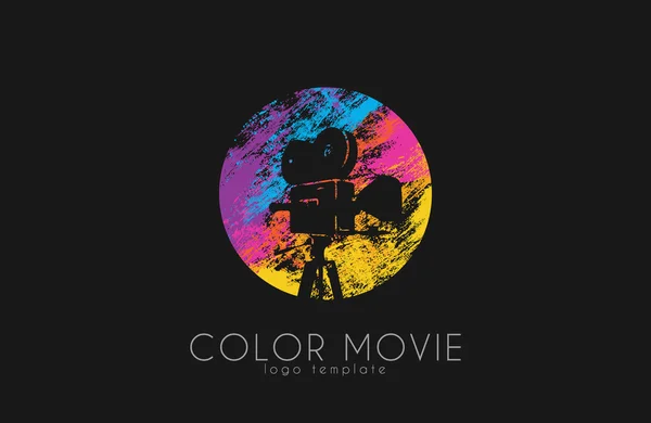 Logotipo de la cámara de película. Cámara de cine. Logo creativo. Logo de película — Archivo Imágenes Vectoriales