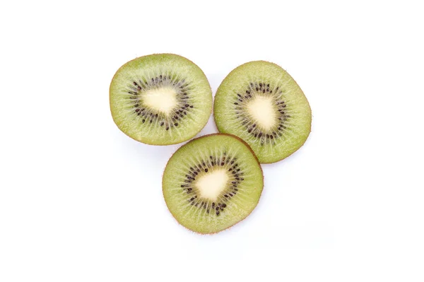 Kiwi fruits tranches segments isolés sur fond blanc découpe — Photo