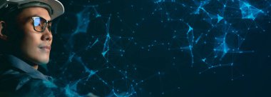 İnsan yeni hologram teknolojisi kullanıyor.