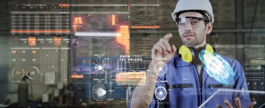 İnsan yeni hologram teknolojisi kullanıyor.