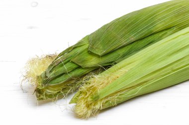 Yeşil mısır koçanı kabuğu