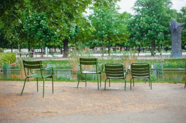 Paris 'te yürüyüş