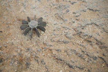 Mina bombardımanı sonra patladı mı değil