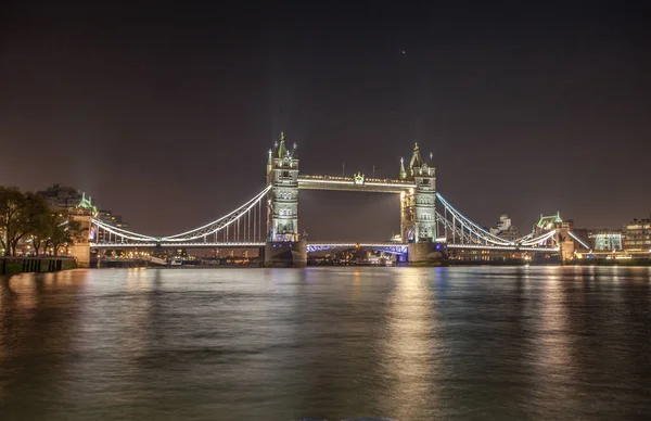 Тауэрский Мост Лондоне Великобритания Ночью — стоковое фото