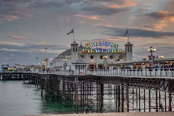 Ηλιοβασίλεμα Πάνω Από Brighton Pier Αγγλία Ηνωμένο Βασίλειο Παραλία Αγγλία — Φωτογραφία Αρχείου