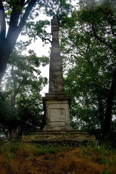 ポーランドの古い歴史的墓地 — ストック写真