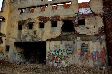 Bieczyce 'deki bir tahıl fabrikasının kalıntıları.