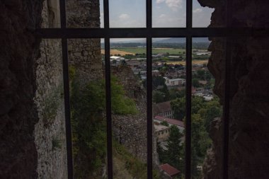 Slovakya 'daki eski şato