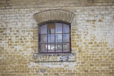 Bir bina antika pencere