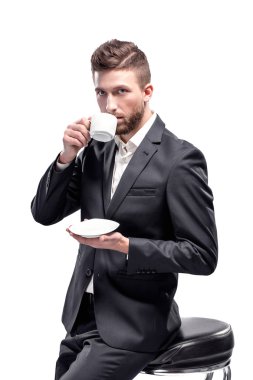 Şık takım elbise olarak şık yakışıklı portresi