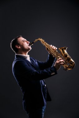 müzisyen caz saksafon çalış.