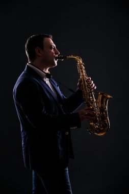 müzisyen caz saksafon çalış.