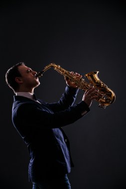 müzisyen caz saksafon çalış.