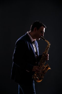 müzisyen caz saksafon çalış.