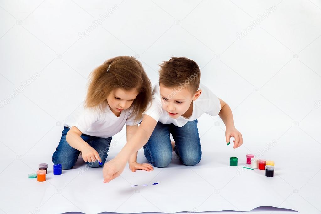 Two Pretty Child Friends Boy And Girl Are Drawing Pictures By Paints Stock Photo Image By C Zamuruev Two Pretty Child Friends Boy And Girl Are Drawing Pictures By Paints Stock Photo Image By C Zamuruev