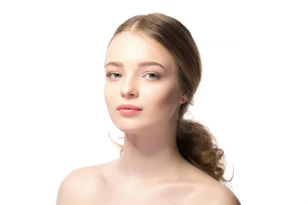 Mooi model dame met natuurlijke make-up en blonde haren studio — Stockfoto