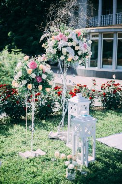 Güzel gün düğün tuzak kurdu. Açık.