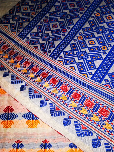 부족의 민족적 패턴은 모티프의 디자인 실크에 양식이나 러시아 비슷하다 — 스톡 사진
