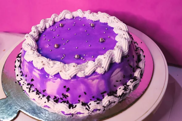 Blue Purple Buttercream Cake Colorful Sprinkles Light Grey Background — Stock Fotó
