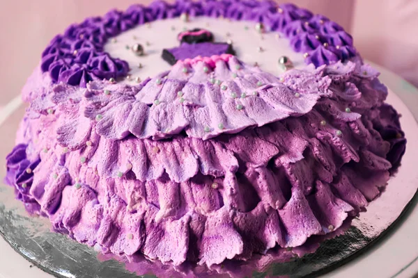 Blue Purple Buttercream Cake Colorful Sprinkles Light Grey Background — Fotografia de Stock