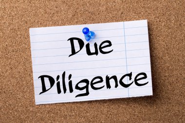 Durum tespiti - kalçası Not kağıt tutturulmuş bulletin board