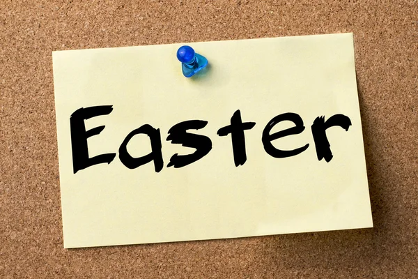 Paskalya - yapışkanlı etiket bulletin board tutturulmuş