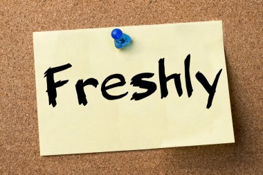 Taze - yapışkanlı etiket bulletin board tutturulmuş