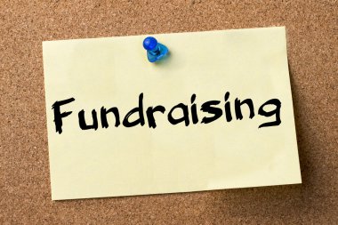 Funda - yapışkanlı etiket tutturulmuş bulletin board