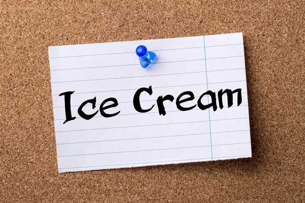 アイスクリーム - ティアード メモ紙の掲示板で固定 — ストック写真
