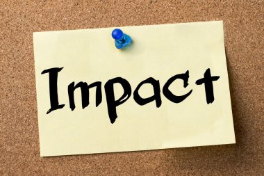 Etki - yapışkanlı etiket bulletin board tutturulmuş.