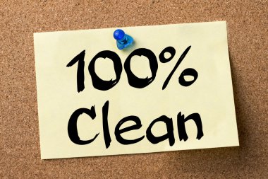 %100 temizlik - yapışkanlı etiket tutturulmuş bulletin board