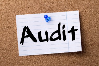 Denetim - kalçası not kağıdı bulletin board tutturulmuş.