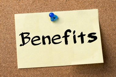 Faydaları - yapışkanlı etiket bulletin board tutturulmuş.