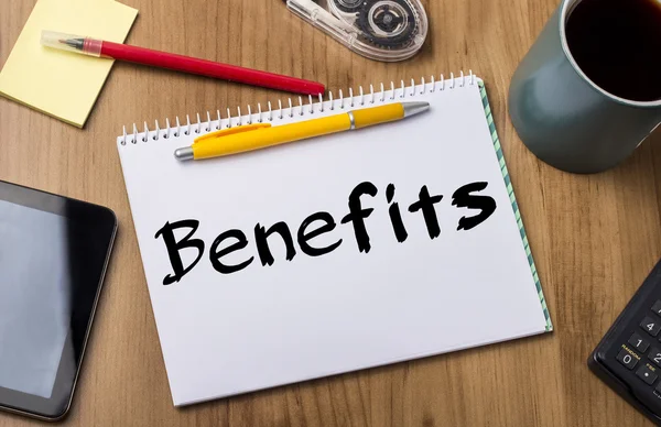 Benefits - Note Pad With Text — Stock Photo, Image