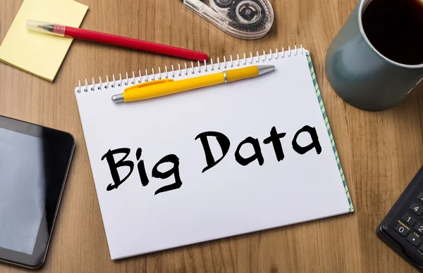 Big Data - Almofada de notas com texto — Fotografia de Stock