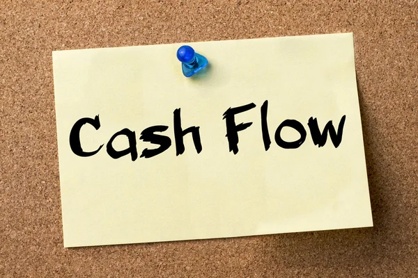 Cash Flow - nalepka przypięte na tablicy ogłoszeń — Zdjęcie stockowe