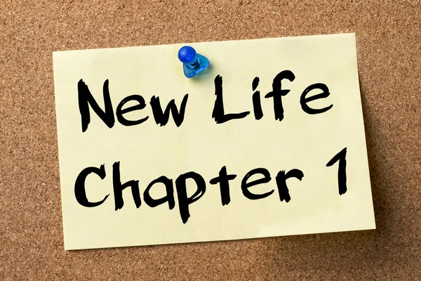 New Life Capítulo 1 - etiqueta adesiva fixada no quadro de avisos — Fotografia de Stock