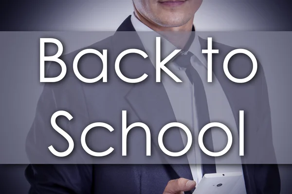 Volver a la escuela - Joven hombre de negocios con texto - concepto de negocio —  Fotos de Stock
