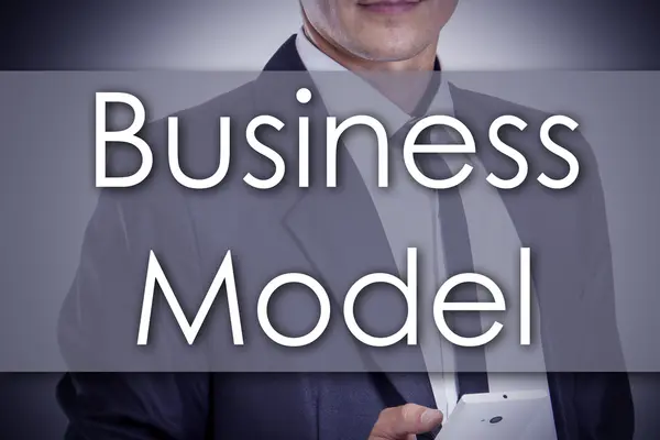 Business Model - jonge zakenman met tekst - bedrijfsconcept — Stockfoto