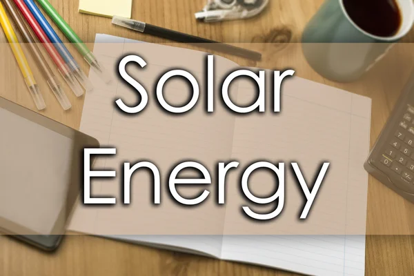 Énergie solaire - concept d'entreprise avec texte — Photo