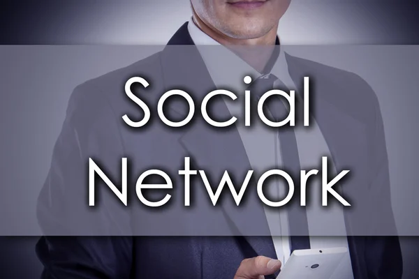 Sociale netwerk - jonge zakenman met tekst - bedrijfsconcept — Stockfoto