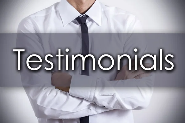 Testimonios - Joven empresario con texto - concepto de negocio — Foto de Stock