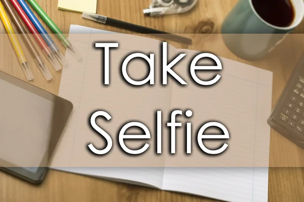 Zrobić Selfie - koncepcja biznesowa z tekstem — Zdjęcie stockowe