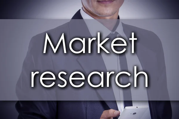 बाजार अनुसंधान पाठ के साथ युवा व्यापारी व्यापार अवधारणा — स्टॉक फ़ोटो, इमेज