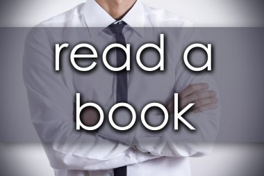 iş kavramı kitap - metin ile genç işadamı - okumak